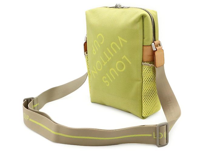 Borsa a tracolla Louis Vuitton Damier Geant Louis Vuitton Cup Weatherly Giallo - vista 3