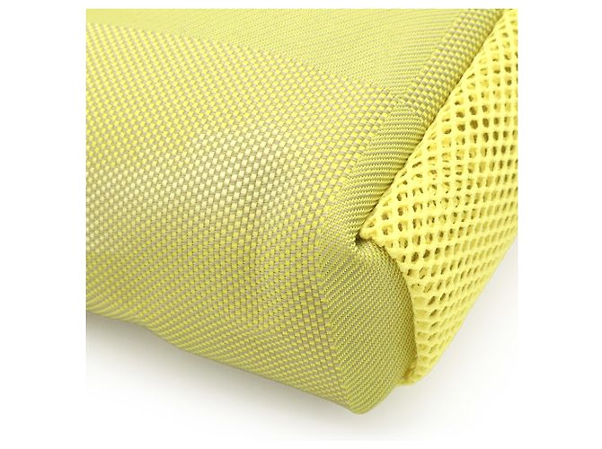 Borsa a tracolla Louis Vuitton Damier Geant Louis Vuitton Cup Weatherly Giallo - vista 4