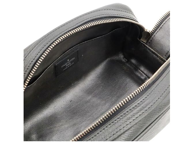 Pochette Louis Vuitton Taiga Trouse Ivan Clutch Handbag Pouch Gris - vista 6