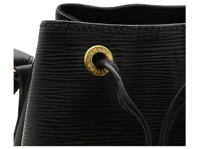 Borsa a tracolla Louis Vuitton Epi Noe in nero - vista 6
