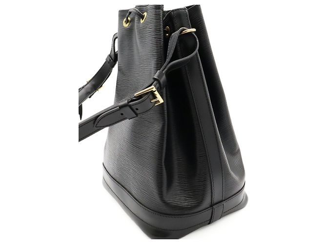 Borsa a tracolla Louis Vuitton Epi Noe in nero - vista 7