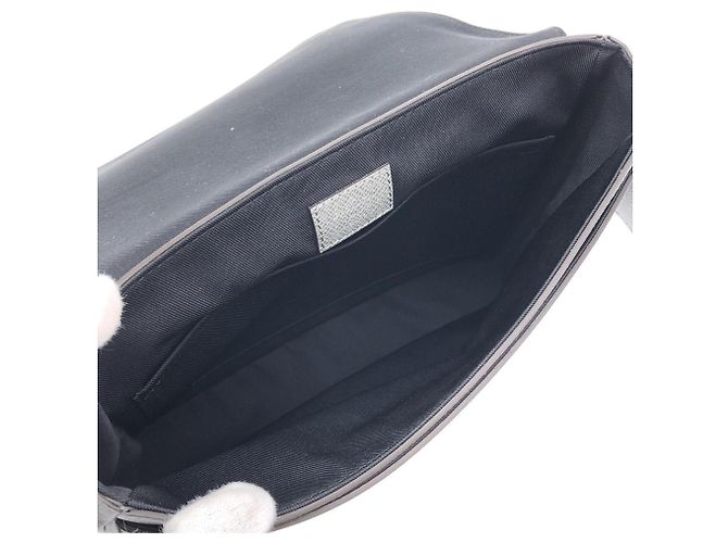 Borsa a Spalla Louis Vuitton Taiga District PM M30851 - vista 6