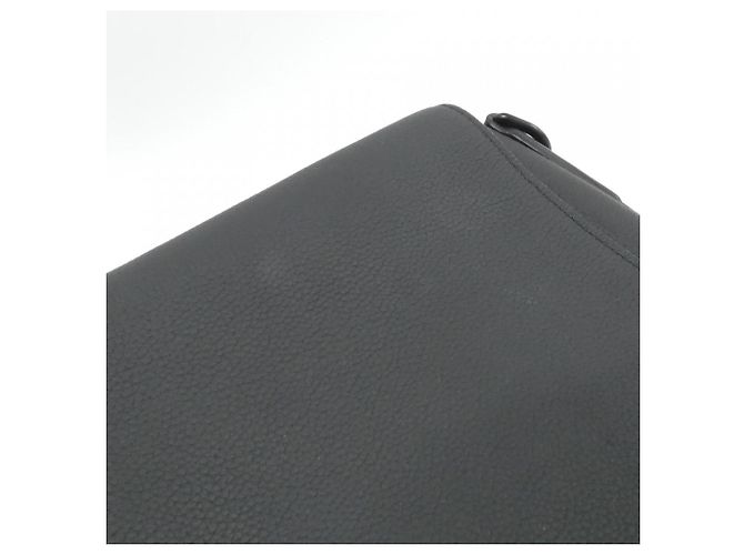 Borsa a tracolla Louis Vuitton LV Aerogram Takeoff Messenger Nero - vista 4
