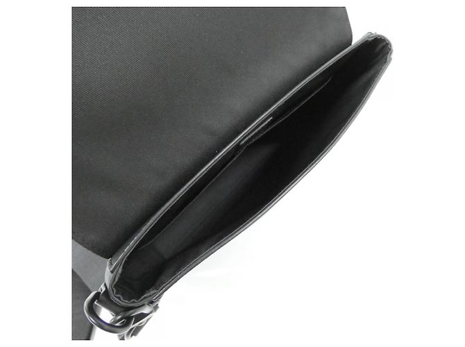 Borsa a tracolla Louis Vuitton LV Aerogram Takeoff Messenger Nero - vista 8