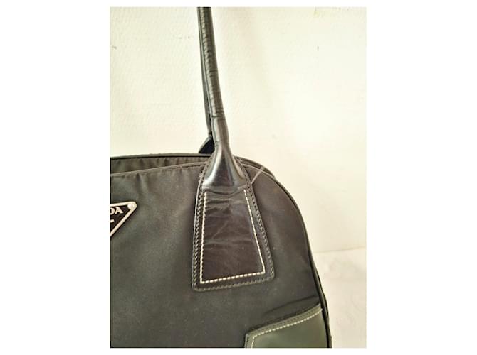 Borsa Prada in nylon nero e pelle - vista 3