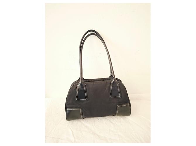 Borsa Prada in nylon nero e pelle - vista 5