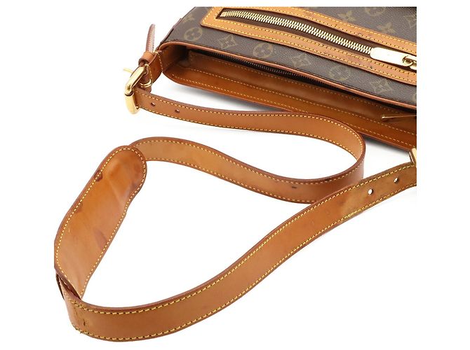 Louis Vuitton Monogram Hudson GM Shoulder Bag Brown - view 5