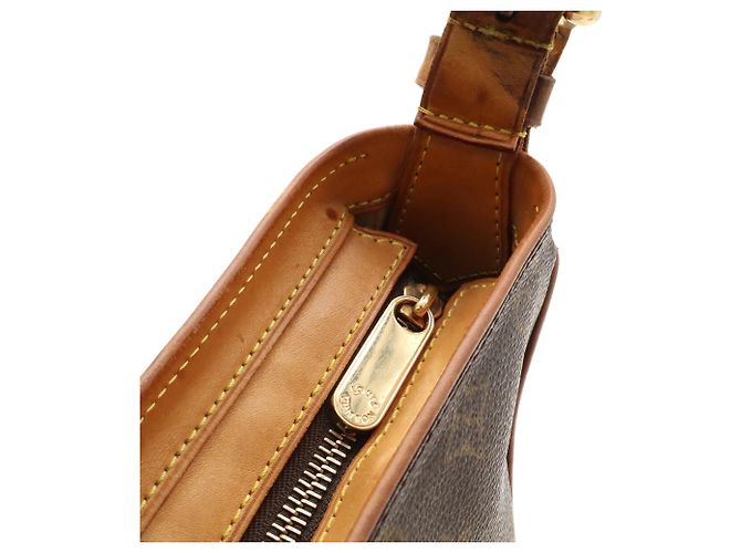 Louis Vuitton Monogram Hudson GM Shoulder Bag Brown - view 6