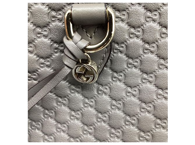 Gucci Small Bree Micro Guccissima Handtasche aus grauem Leder - Ansicht 12