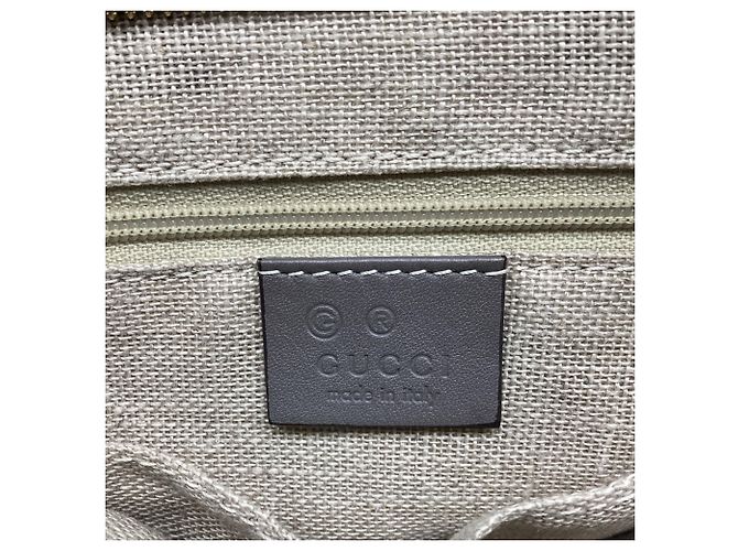 Gucci Small Bree Micro Guccissima Handtasche aus grauem Leder - Ansicht 9