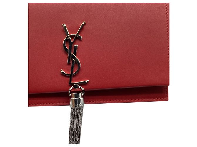 Yves Saint Laurent Borsa a tracolla Small Kate di Saint Laurent in pelle rossa con nappa Rosso - vista 12