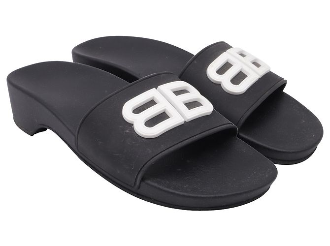 Everyday Zoccoli Balenciaga BB Pool in gomma nera Nero - vista 3