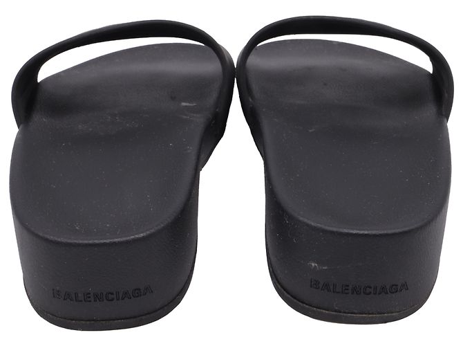 Everyday Zoccoli Balenciaga BB Pool in gomma nera Nero - vista 5
