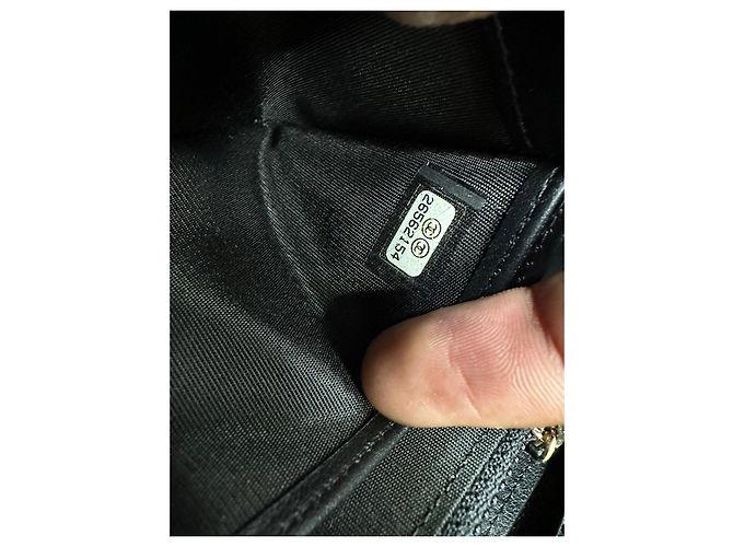 Cartera larga con cremallera Chanel Timeless CC en piel caviar negro - vista 23
