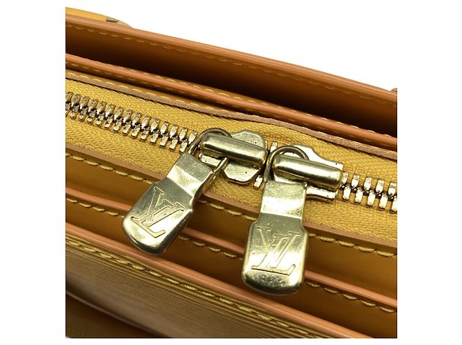 Borsa Louis Vuitton Pont-Neuf PM in pelle Epi gialla Giallo - vista 12