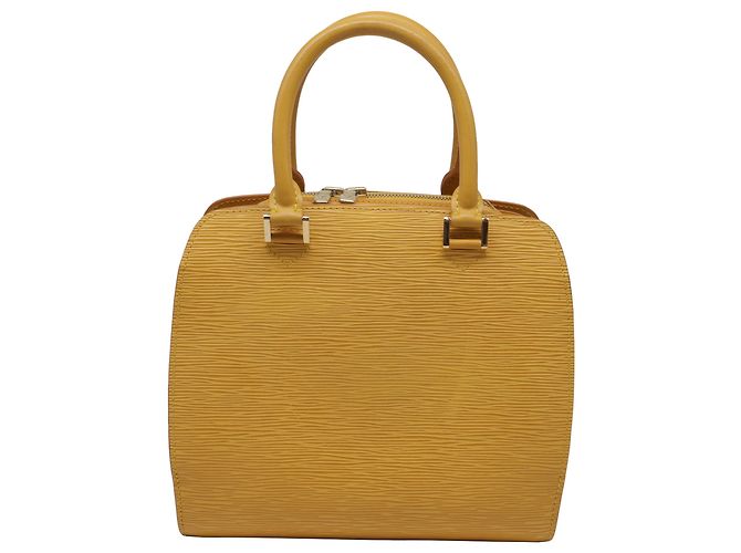 Borsa Louis Vuitton Pont-Neuf PM in pelle Epi gialla Giallo - vista 4