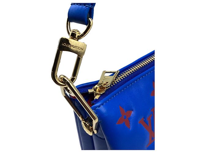 Borsa a tracolla Louis Vuitton Coussin in pelle blu - vista 14
