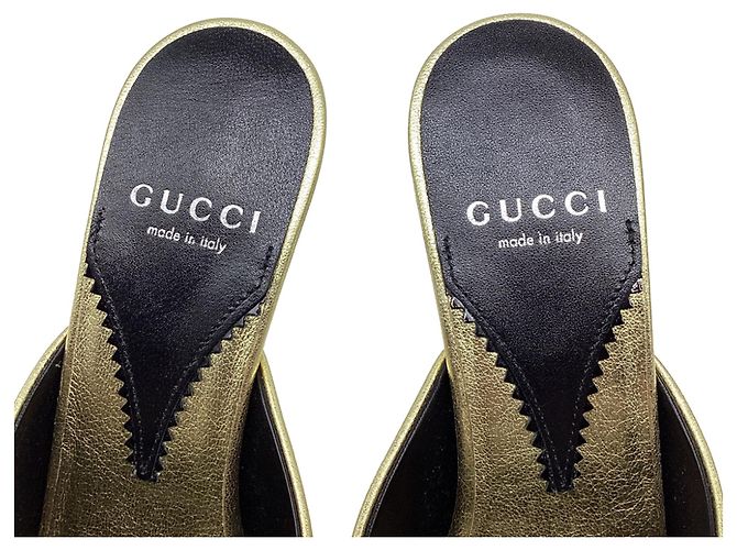 Gucci Bella Absatz-Mules aus metallischem Goldleder - Ansicht 11