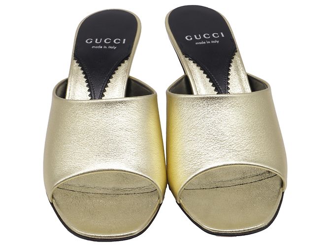 Gucci Bella Absatz-Mules aus metallischem Goldleder - Ansicht 2