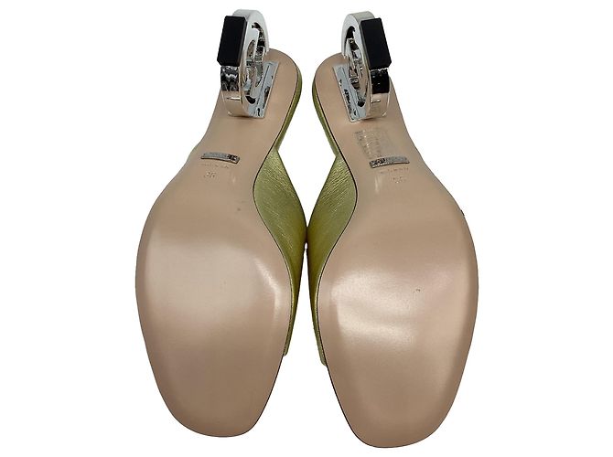 Gucci Bella Absatz-Mules aus metallischem Goldleder - Ansicht 9