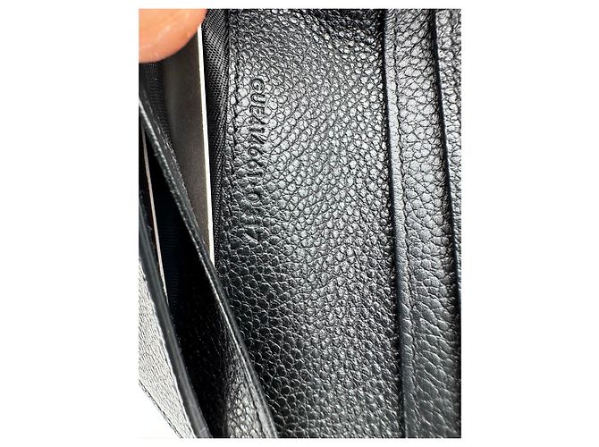 Saint Laurent Rive Gauche Zip Around Compact Wallet aus schwarzem Leder - Ansicht 23