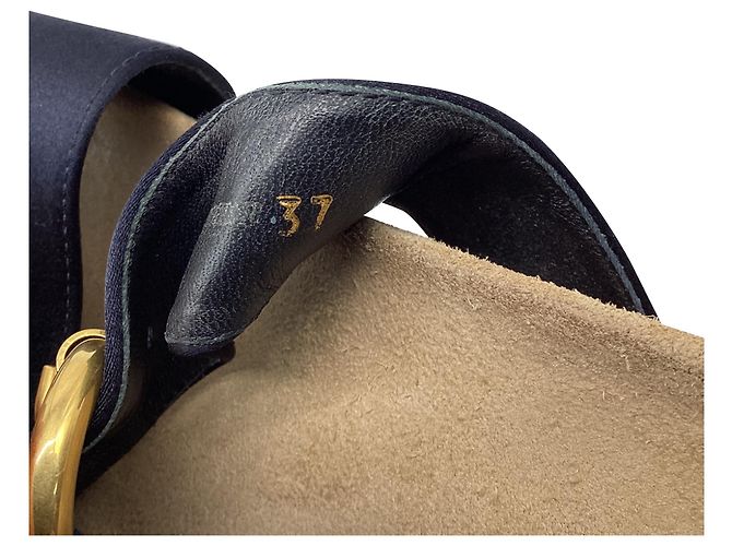 Sandali Prada con doppia fascia in raso nero - vista 7