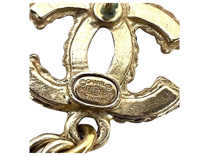Orecchini Chanel Gold Chain Logo Dangle CC D'oro Metallico - vista 4
