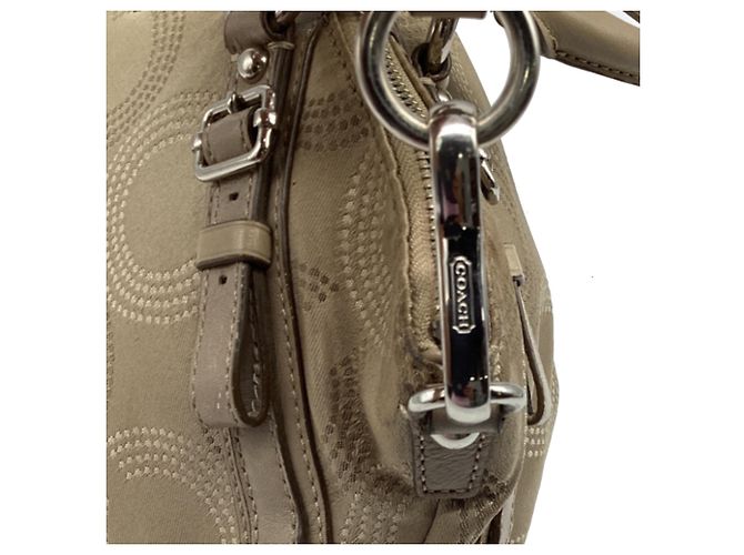 Borsa Coach Madison Dotted Op Art Sophia in Beige - vista 13