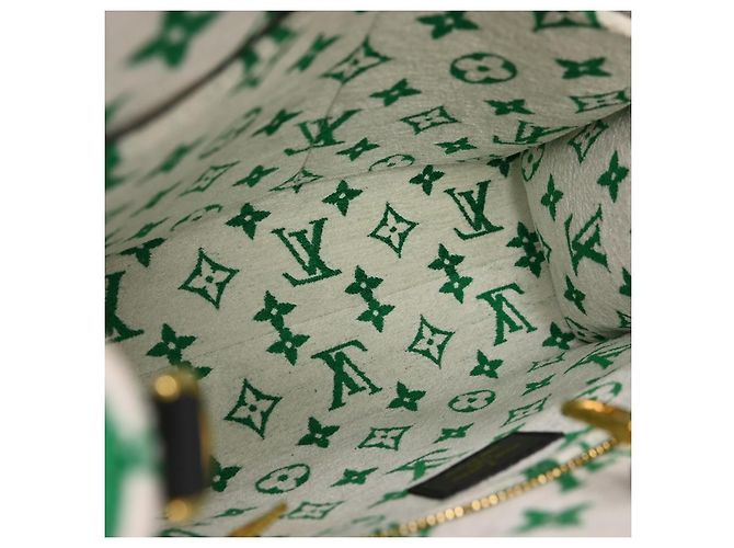 Tote Louis Vuitton OnTheGo LV Match Monogram Jacquard Velvet PM Verde - vista 3