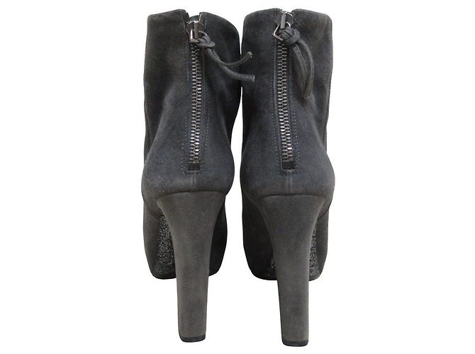 Stivaletti con platform in scamosciato Miu Miu Marrone - vista 3