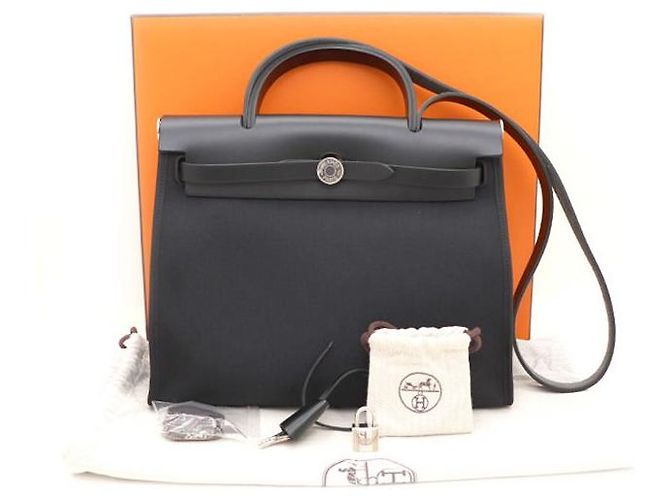 Hermès Bolsa Tote e Bolsa de Ombro Birkin Small PM em Canvas com Acabamento Prateado Preto - vista 10