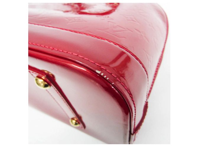 Louis Vuitton Alma Monogram Vernis GM Rosso - vista 6