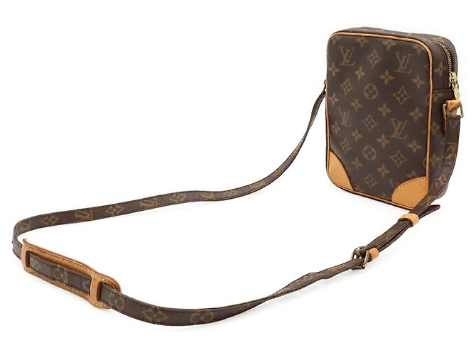 Borsa a tracolla Louis Vuitton Monogram Danube Pochette Marrone - vista 3