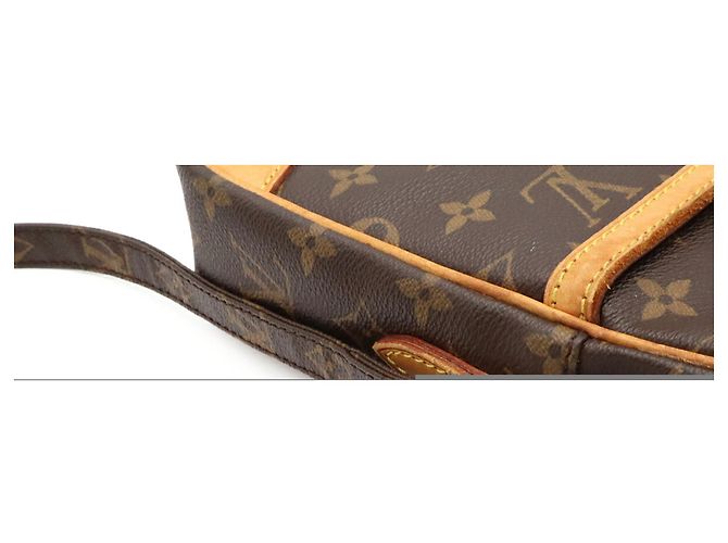 Borsa a tracolla Louis Vuitton Monogram Danube Pochette Marrone - vista 5