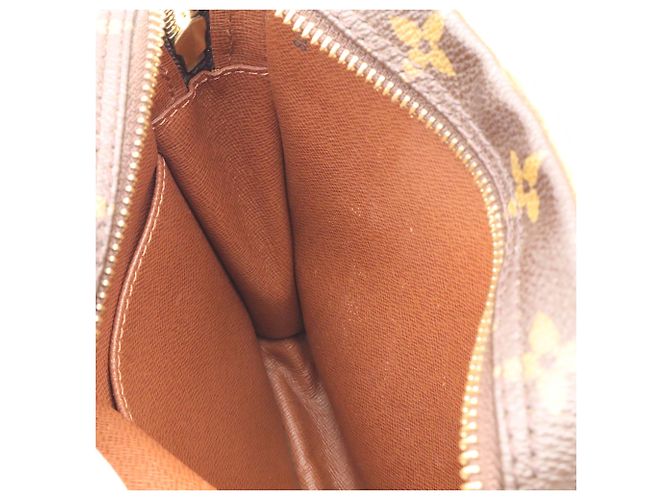 Borsa a tracolla Louis Vuitton Monogram Danube Pochette Marrone - vista 8
