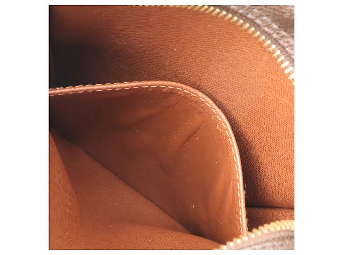 Borsa a tracolla Louis Vuitton Monogram Danube Pochette Marrone - vista 9