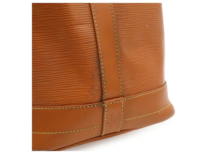 Borsa a Spalla Louis Vuitton Epi Noe D'oro Cammello - vista 10