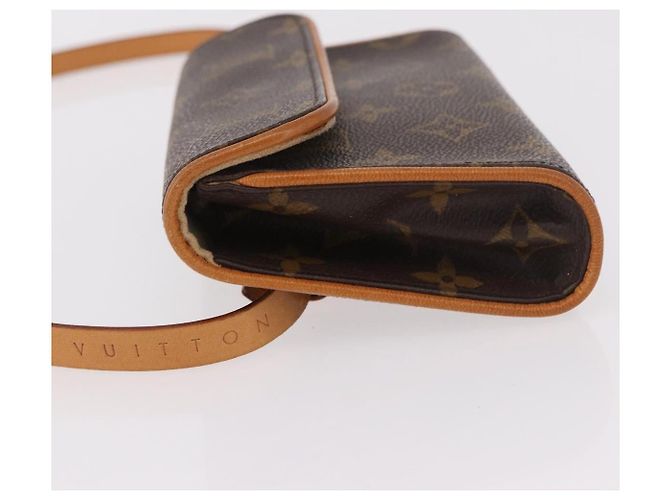 Louis Vuitton Florentine Waist Monogram Canvas medium Marrone - vista 4