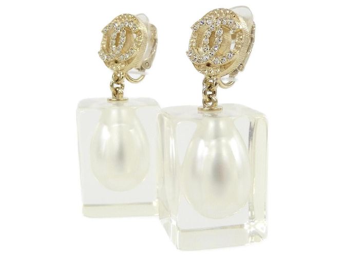 Chanel Clip-Ohrringe Gold Weiß Golden - vista 2