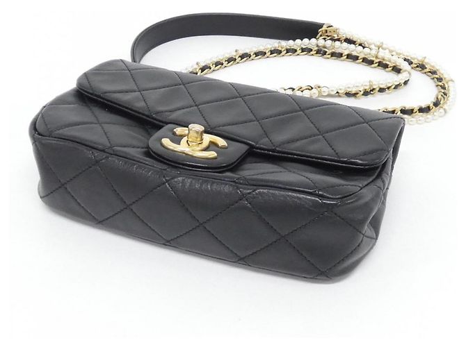 Borsa a tracolla in pelle nera Chanel AS2210 Nero - vista 3