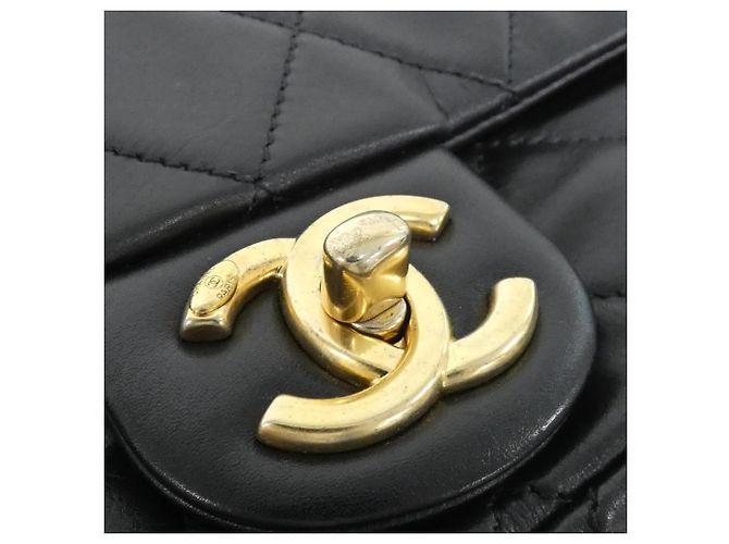 Borsa a tracolla in pelle nera Chanel AS2210 Nero - vista 6