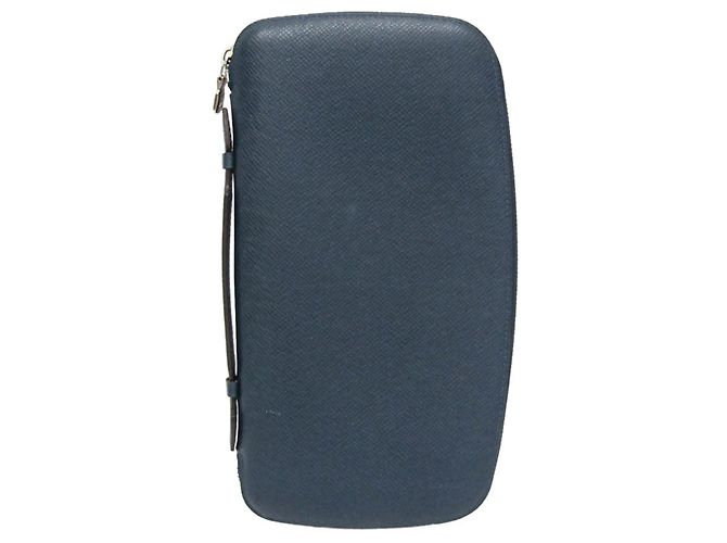 Louis Vuitton Atoll Organizer Taiga Leather Blue - view 2