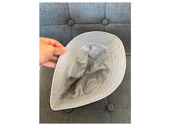 Chanel Sombrero bucket de algodón negro Gris - vista 3