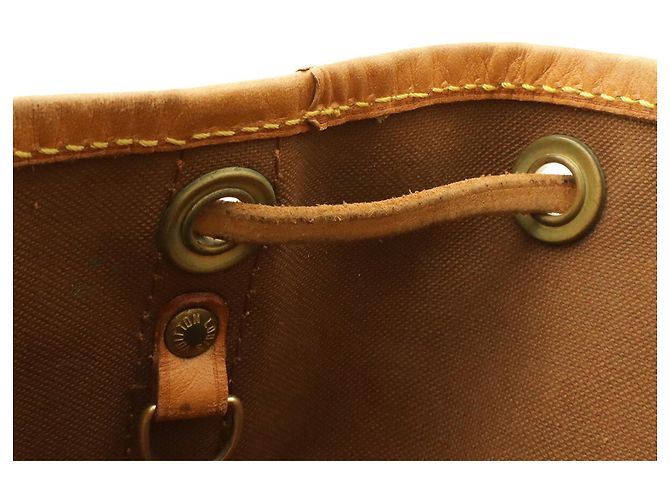 Borsa a tracolla Louis Vuitton Monogram Noe Marrone - vista 9
