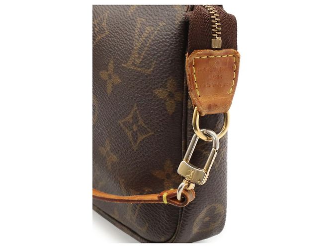 Borsa a mano Pochette Accessoires Monogram Louis Vuitton Marrone - vista 7