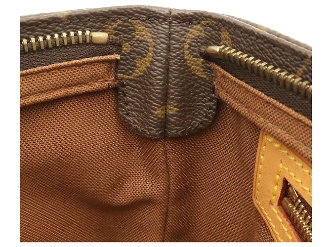 Borsa a Spalla Louis Vuitton Monogram Trotteur Pochette M51240 Marrone - vista 8