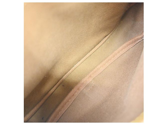 Louis Vuitton Saumur Monogram 30 Marrone - vista 3