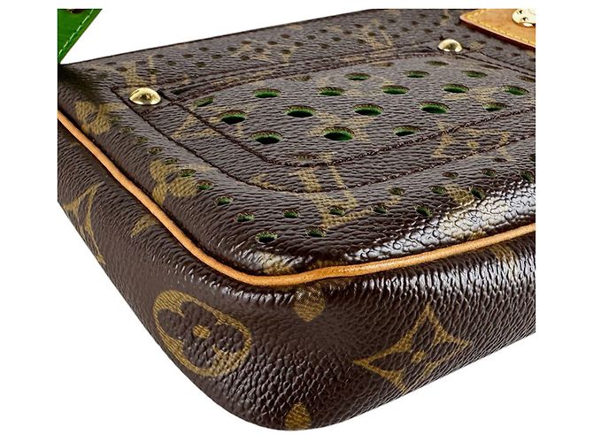 Louis Vuitton Monogram Perfo Pochette Accessoires Verde chiaro Monogramma - vista 9