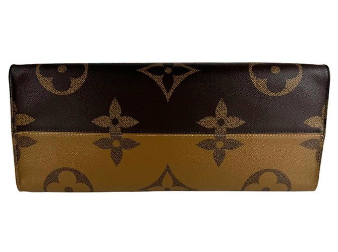 Borsa Louis Vuitton Monogram Reverse OnTheGo GM Marrone Monogramma - vista 4