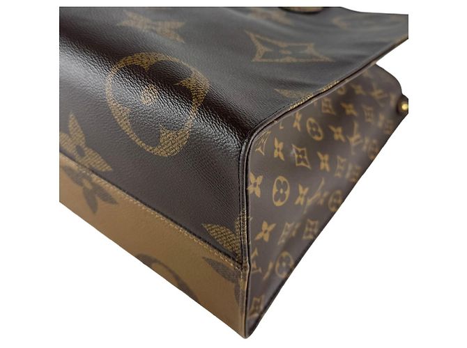 Borsa Louis Vuitton Monogram Reverse OnTheGo GM Marrone Monogramma - vista 8